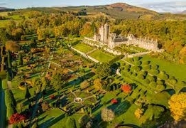 Drumond Castle Gardens